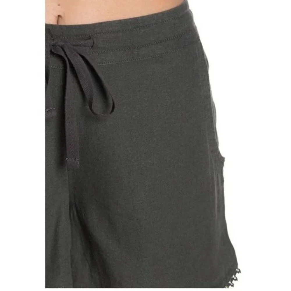 CASLON® Women's Drawstring Waist Solid Linen Blend High Rise Shorts with pockets